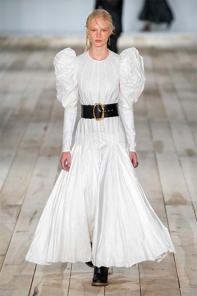 oversized puffy sleeves 