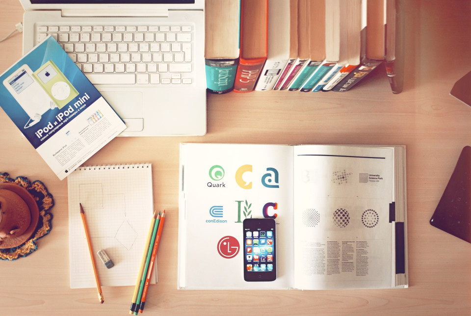 Inspire, Design, Draw – Shaping Your Career in Graphic Design